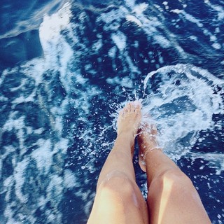 Elodie feet photo thumbnail
