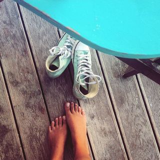 Elodie feet photo thumbnail