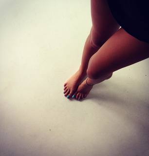 Elodie feet photo thumbnail