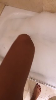 Elodie feet photo thumbnail