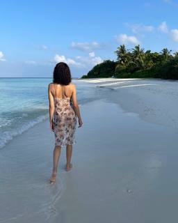 Elodie feet photo thumbnail