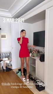 Elodie feet photo thumbnail