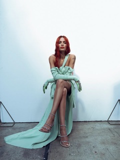 Elodie feet photo thumbnail