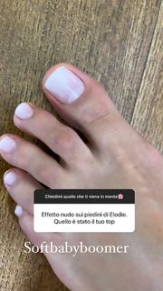 Elodie feet photo thumbnail