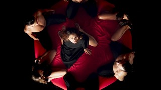 Elodie feet photo thumbnail