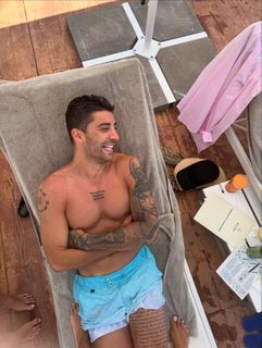 Elodie feet photo thumbnail