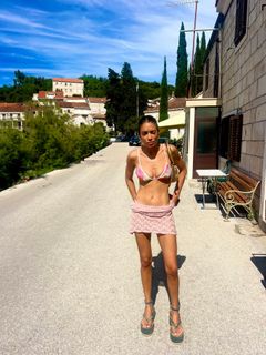 Elodie feet photo 6