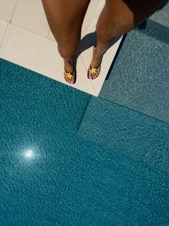 Elodie feet photo 3