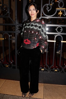 Elodie Yung feet photo thumbnail