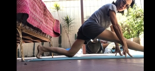 Elodie Yung feet photo thumbnail