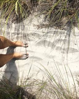 Eloise Mumford feet photo 12