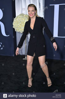 Eloise Mumford feet photo 5