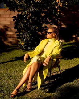 Eloise Mumford feet photo 1