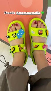 Elouise Eftos feet photo 1