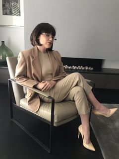 Elouise Eftos feet photo 4