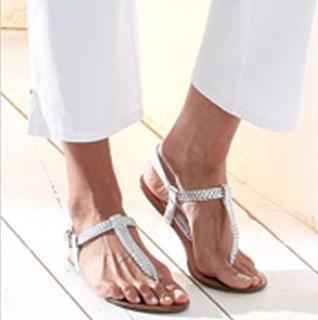Elsa Benitez feet photo 1
