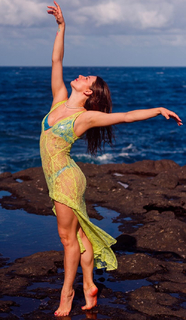 Elsa Bois feet photo thumbnail