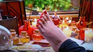 Elsa Esnoult feet photo 5