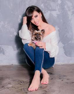 Elsa Esnoult feet photo 17