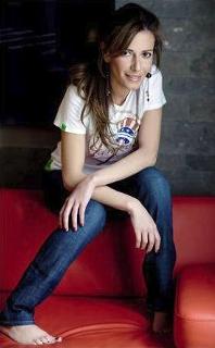 Elsa Fayer feet photo 5