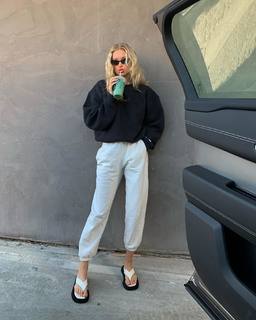 Elsa Hosk feet photo thumbnail