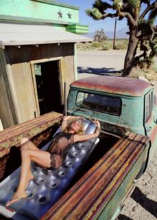 Elsa Hosk feet photo thumbnail