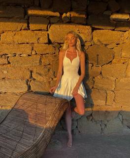 Elsa Hosk feet photo thumbnail
