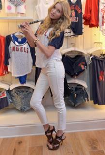 Elsa Hosk feet photo thumbnail