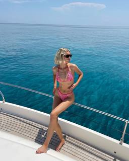 Elsa Hosk feet photo thumbnail