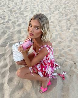 Elsa Hosk feet photo thumbnail