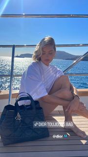 Elsa Hosk feet photo thumbnail