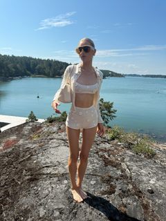 Elsa Hosk feet photo thumbnail