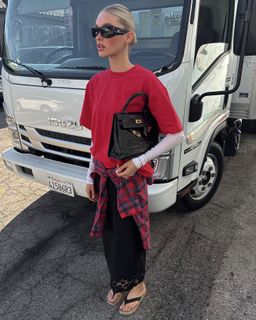 Elsa Hosk feet photo thumbnail