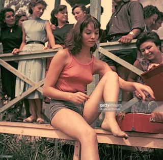 Elsa Martinelli feet photo 19
