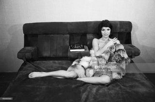 Elsa Martinelli feet photo 9
