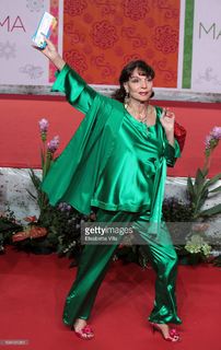 Elsa Martinelli feet photo 6