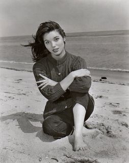 Elsa Martinelli feet photo 4
