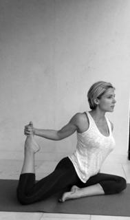Elsa Pataky feet photo thumbnail