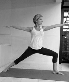 Elsa Pataky feet photo thumbnail