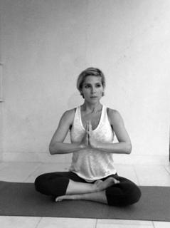 Elsa Pataky feet photo thumbnail