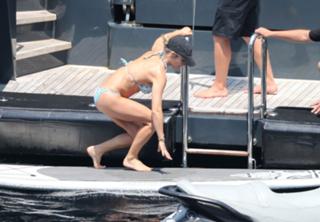 Elsa Pataky feet photo thumbnail