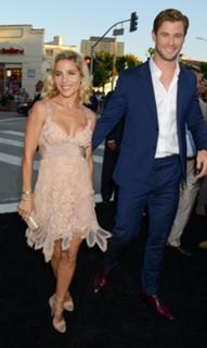 Elsa Pataky feet photo thumbnail