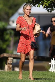 Elsa Pataky feet photo thumbnail