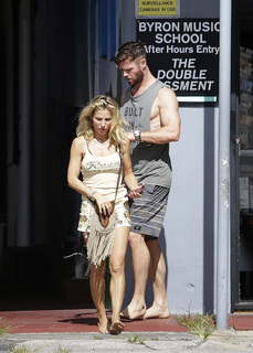 Elsa Pataky feet photo thumbnail