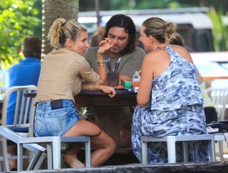 Elsa Pataky feet photo thumbnail
