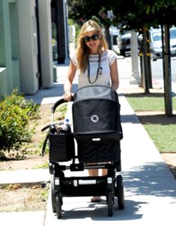 Elsa Pataky feet photo thumbnail