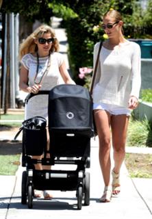 Elsa Pataky feet photo thumbnail