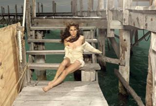 Elsa Pataky feet photo thumbnail
