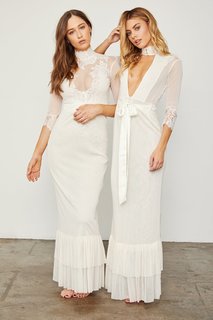 Elsie Hewitt feet photo thumbnail