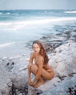 Elsie Hewitt feet photo thumbnail